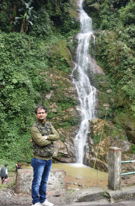 Rimbi waterfall in pelling to yuksom route