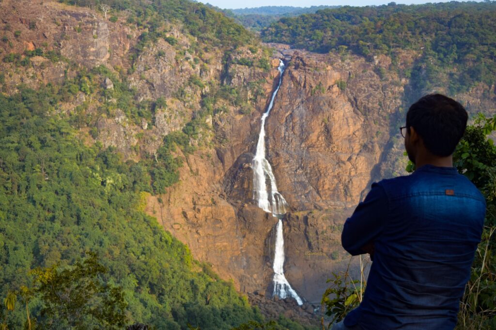 barehipani waterfall in offbeat places in odisha-simlipal